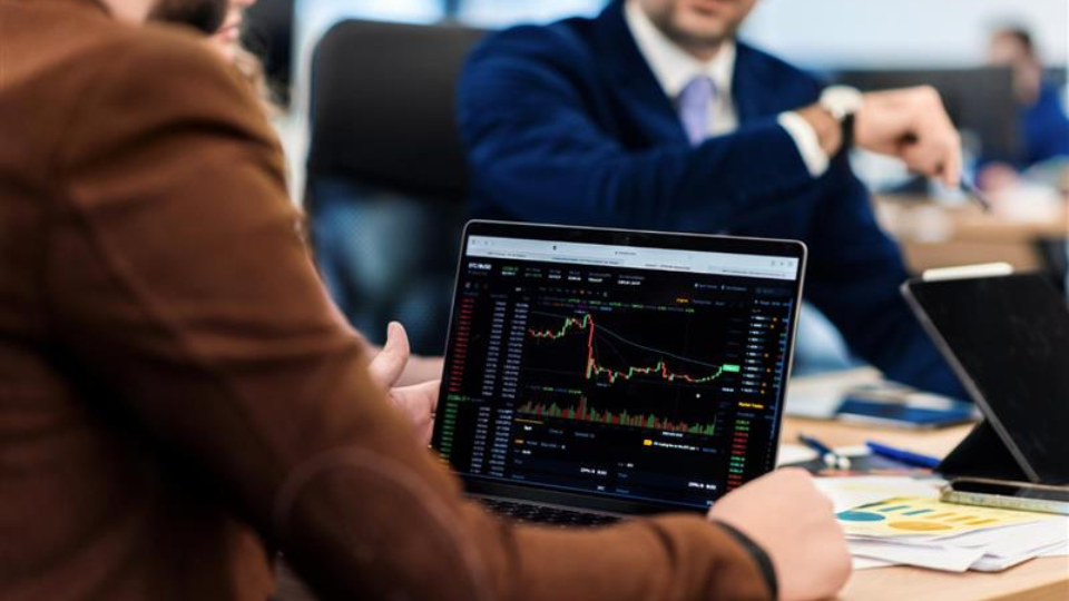 DESMISTIFICANDO O MERCADO DE CAPITAIS E SUAS ESTRUTURAS CONTRATUAIS