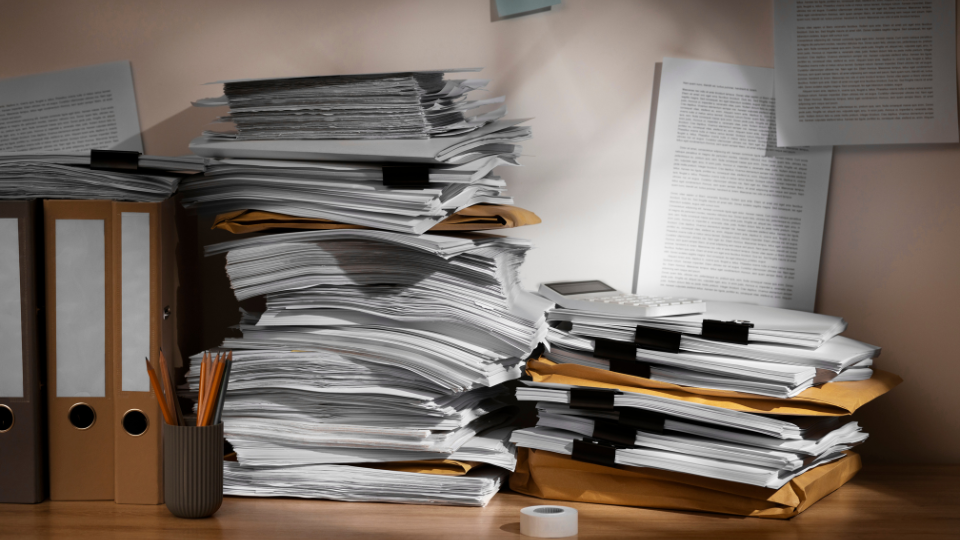 Entre acesso e abuso os desafios da gratuidade judicial no Brasil